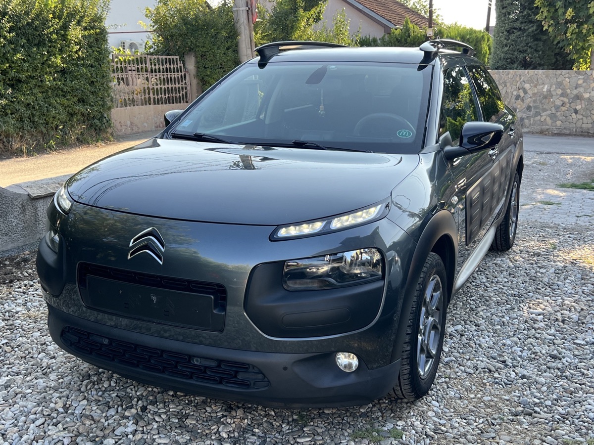 Сив Citroën C4 Cactus 1.6 HDi Shine, преден поглед